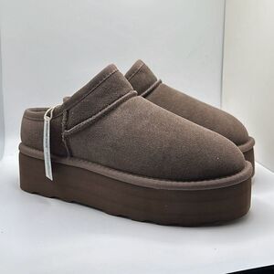 CUSHIONAIRE Women's Genuine Suede pull on platform boot +Memory Foam 8.5 WIDE TA